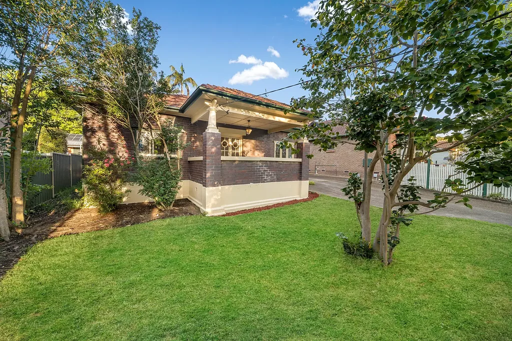 1/6 Balmoral Street, Waitara, NSW 2077