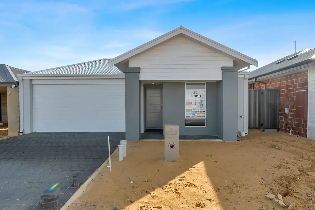 New built Four Bedroom Home in Baldivis