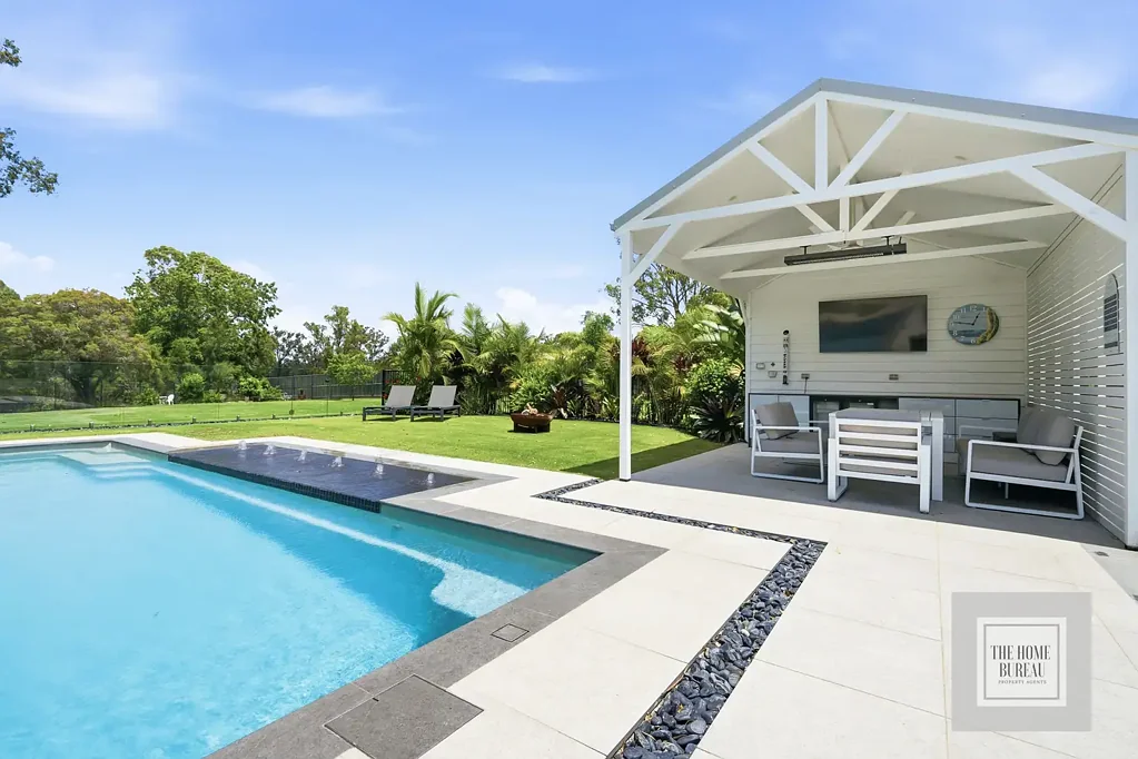 Pitt Town 5 Slaapkamer In Pursuit of Perfection - Custom Built Home, Shed & Pool on almost an acre.