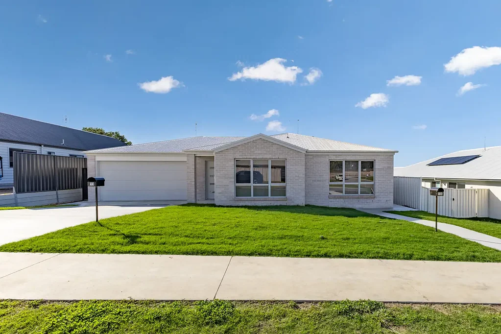 Contemporary Modern Living, Ready to Welcome you Home