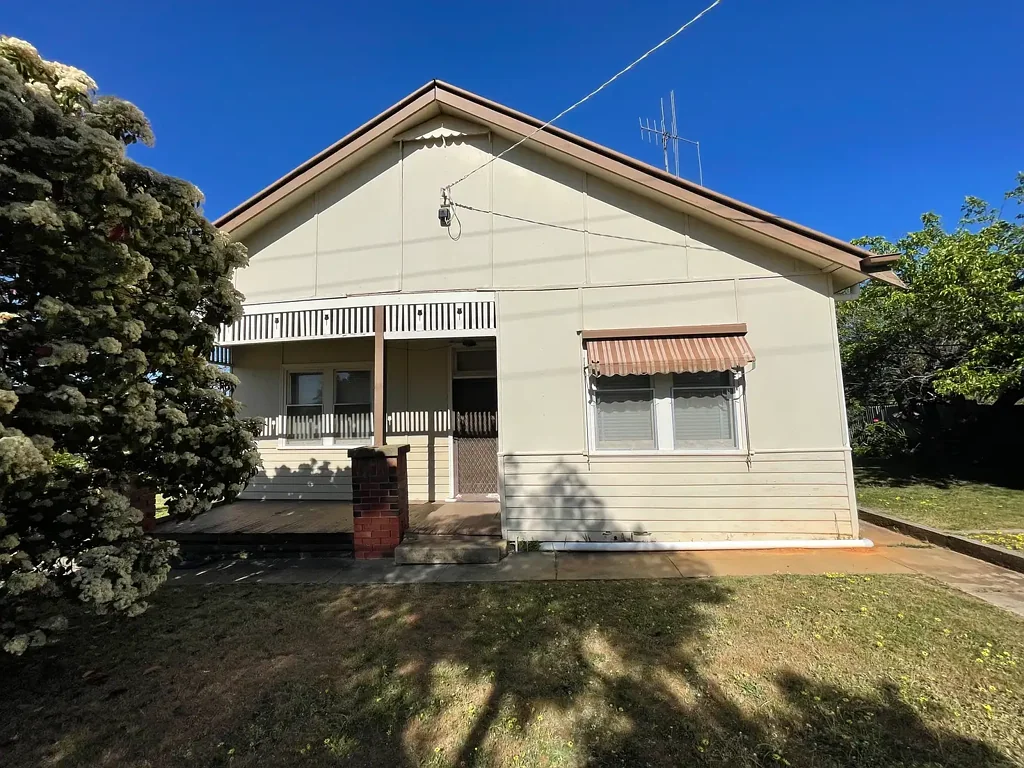 21 Clyde Street, St Arnaud, VIC 3478