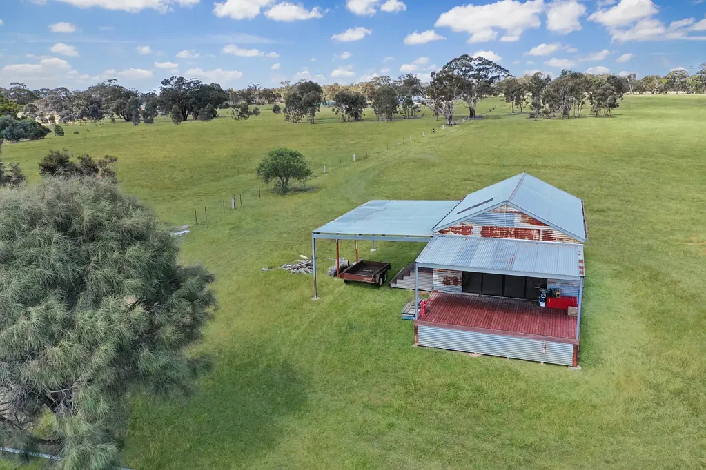 Illawarra  If You Can Find A Better Block - Buy It