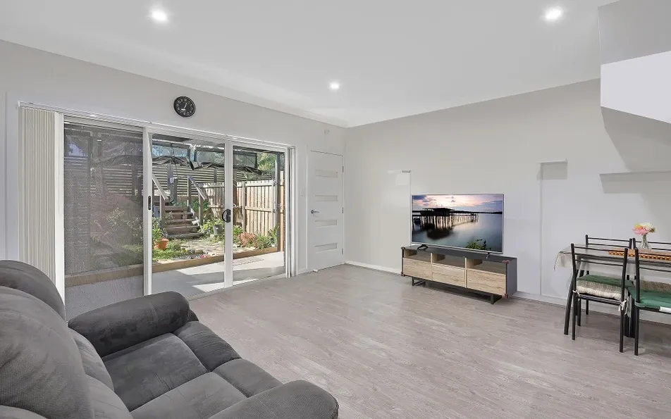 UNIT 6 93 BROUGHTON ST, CAMPBELLTOWN NSW 2560, 0 habitaciones, 0 baños, Townhouse