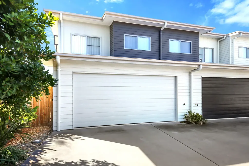 Wurtulla 3房  STYLISH COASTAL TOWNHOUSE LIVING IN THE HEART OF WURTULLA
