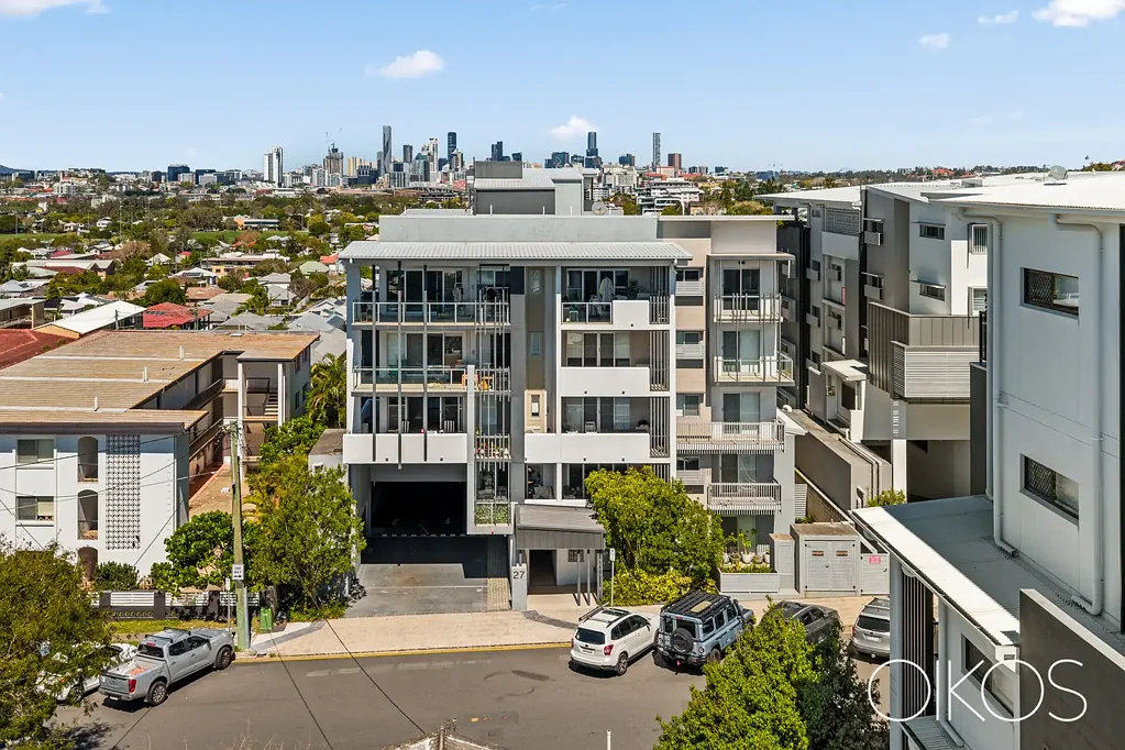 Lutwyche 2房 Lutwyche高地景观 公寓采光佳 城市视野 开放式设计 现代厨房 步入式衣帽间 步行便利 配套完善 CITY-VIEW APARTMENT IN BOUTIQUE LUTWYCHE COMPLEX