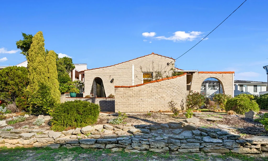 30 Hawkins Avenue, Sorrento, WA 6020