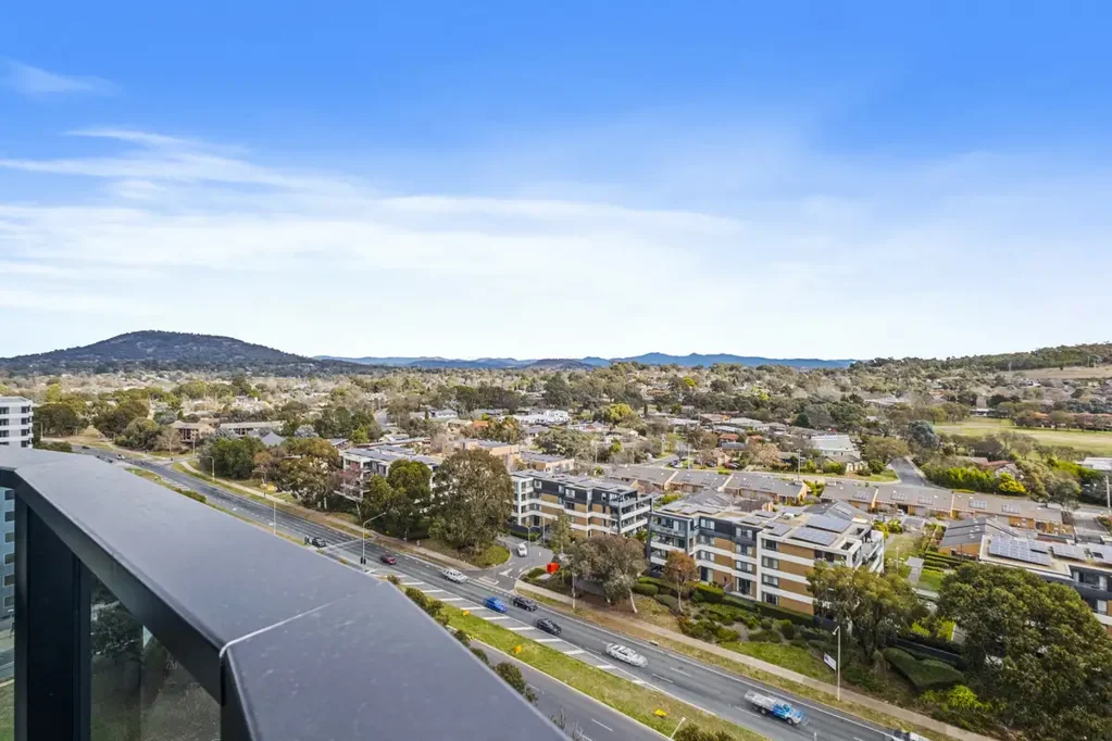 Top Floor Luxury Living with Woden Valley Views