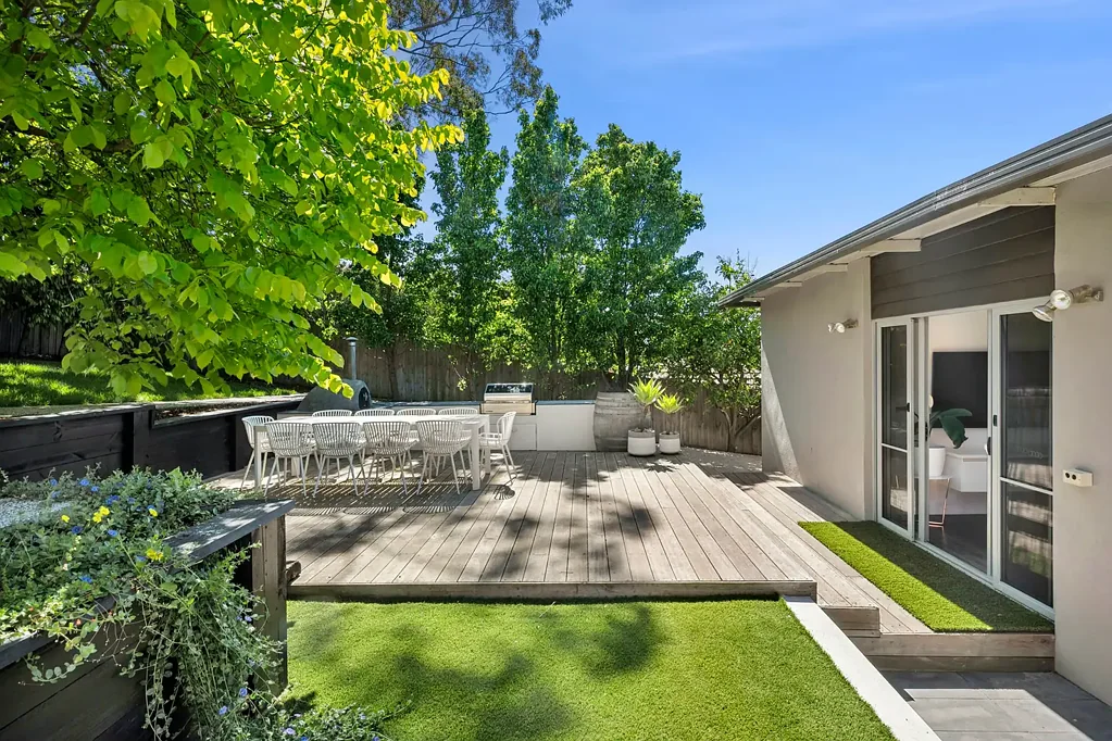 22 Lambhill Crescent, Highton, VIC 3216