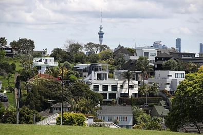 远超CV价100多万！买家杀回市场，多套Remuera豪宅卖出，上市即被秒杀！