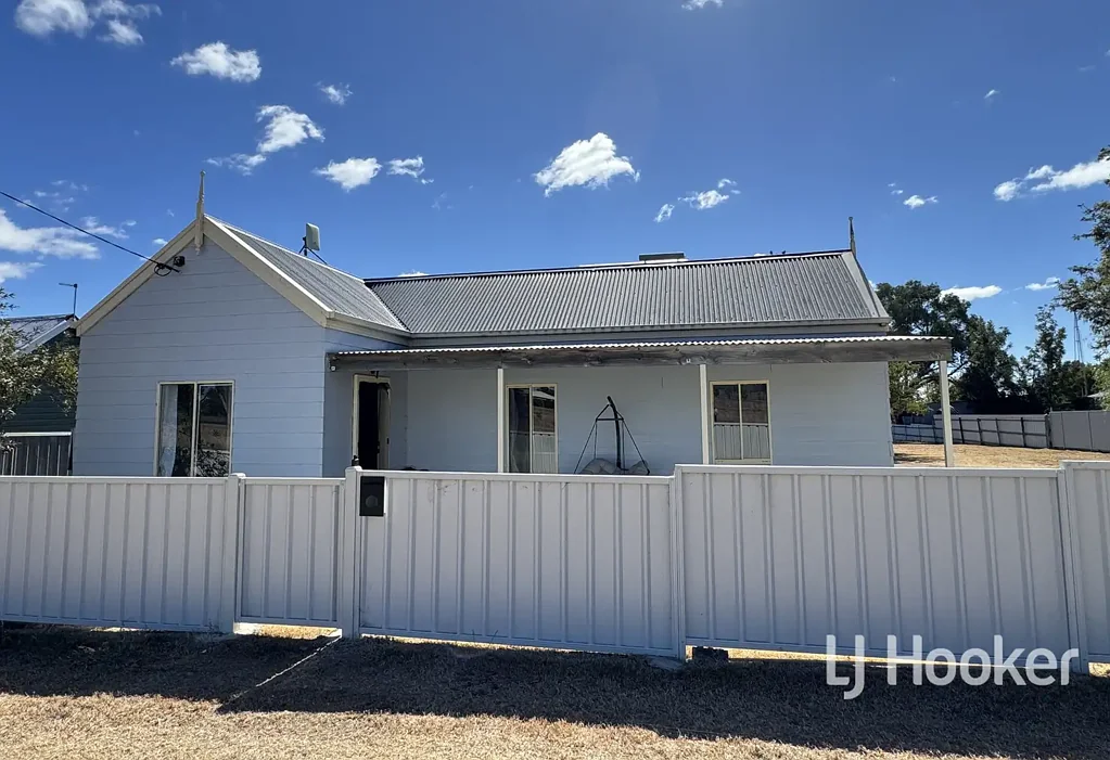 Inverell 3Moenga Tidy Home on Large 2023m2 Block in Delungra