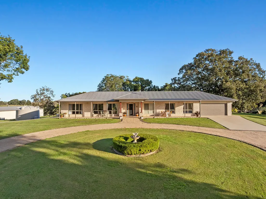 Spring Grove LIFESTYLE PROPERTY THAT TICKS ALL THE BOXES