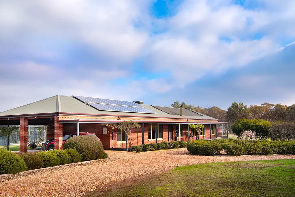 90 Back Creek Road, Shelbourne, VIC 3515