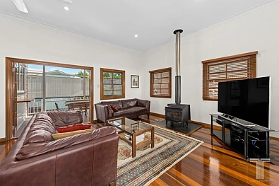41 Riddings Street, Coorparoo, QLD 4151, 4 slaapkamers, 2 badkamers, House