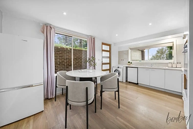 30 BRADMAN TCE, EPPING VIC 3076, 5 phòng ngủ, 3 phòng tắm, House