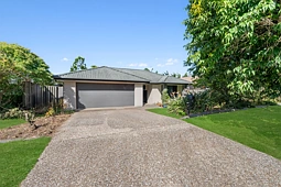 33 Witheren Circuit, Pacific Pines
