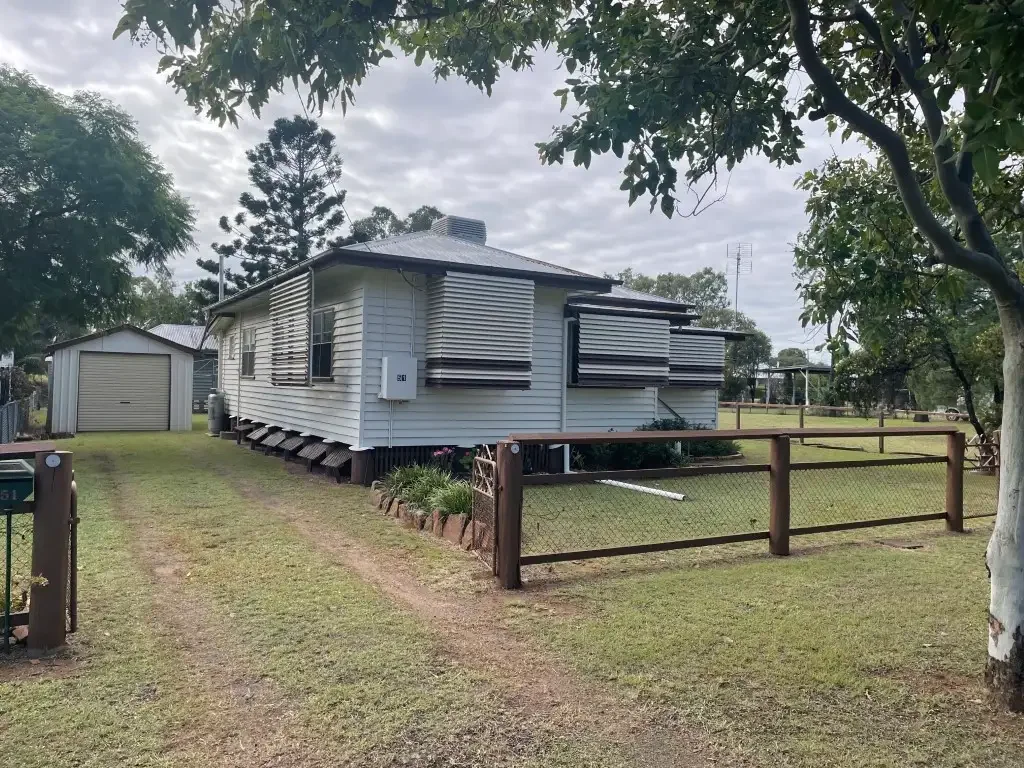 Jandowae 2Moenga Rare Charming Country Living on Expansive 3,076 sqm Block