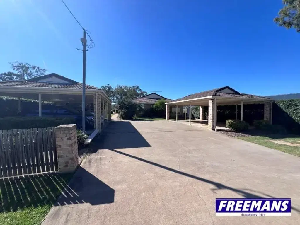 Kingaroy 2 Bedroom Tidy modern unit, Company leased