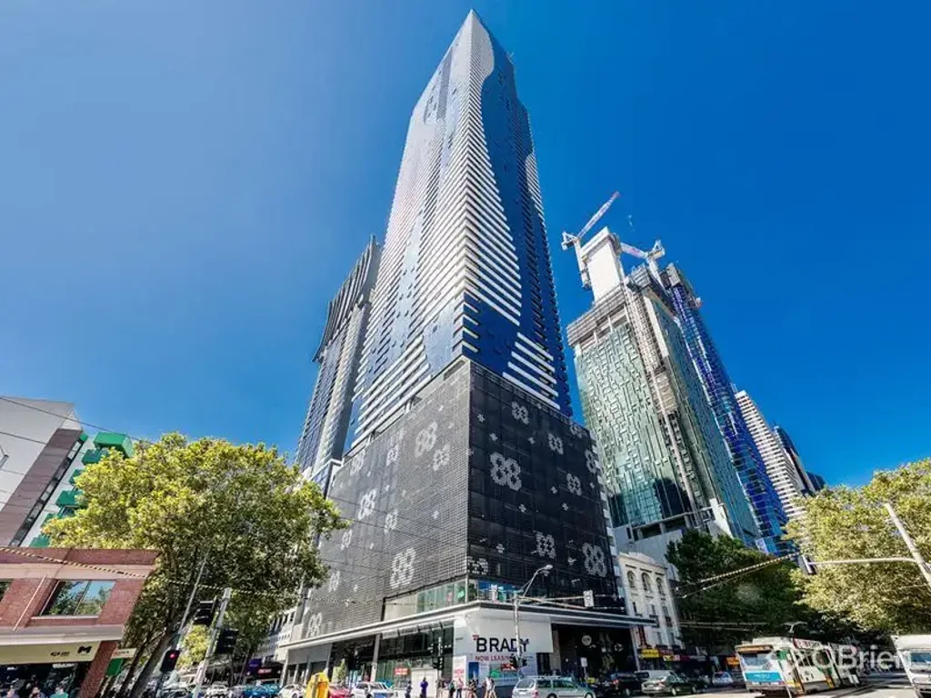 THE HEART OF THE CBD!!