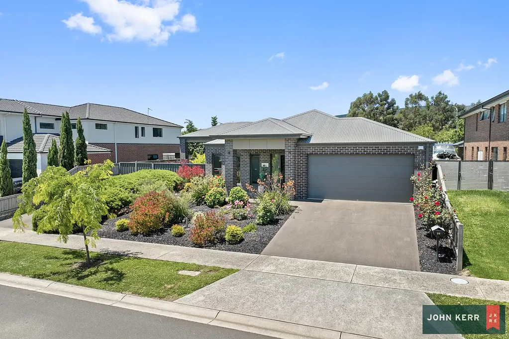 Trafalgar 4 Bedroom STYLE, FUNCTIONALITY & LOCATION