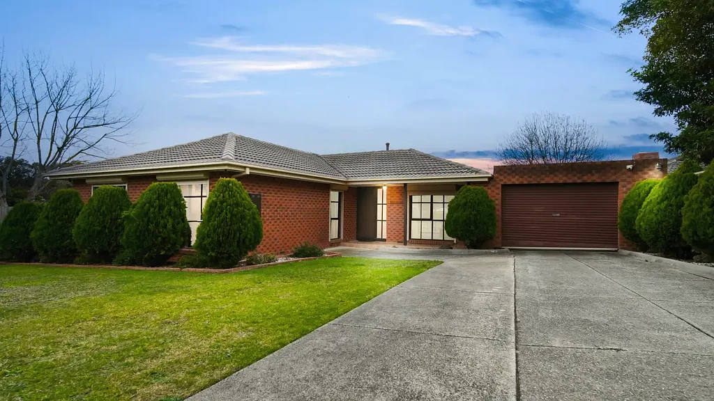1 Leith Court, Endeavour Hills, VIC 3802