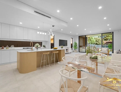 2B Bunbury Road, Macquarie Fields, Macarthur Region, 5房, 3浴, House