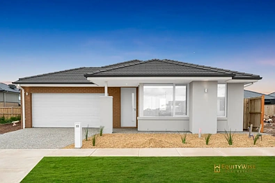 Wyndham Vale 4房 宽敞主卧 3宽卧 40mm石材台面 900mm电器 蒸发冷却 太阳能电池板 邻近火车站 购物中心 Young! Bright! Spacious!