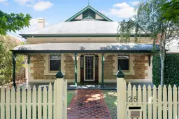 25 Ninth Avenue, St Peters