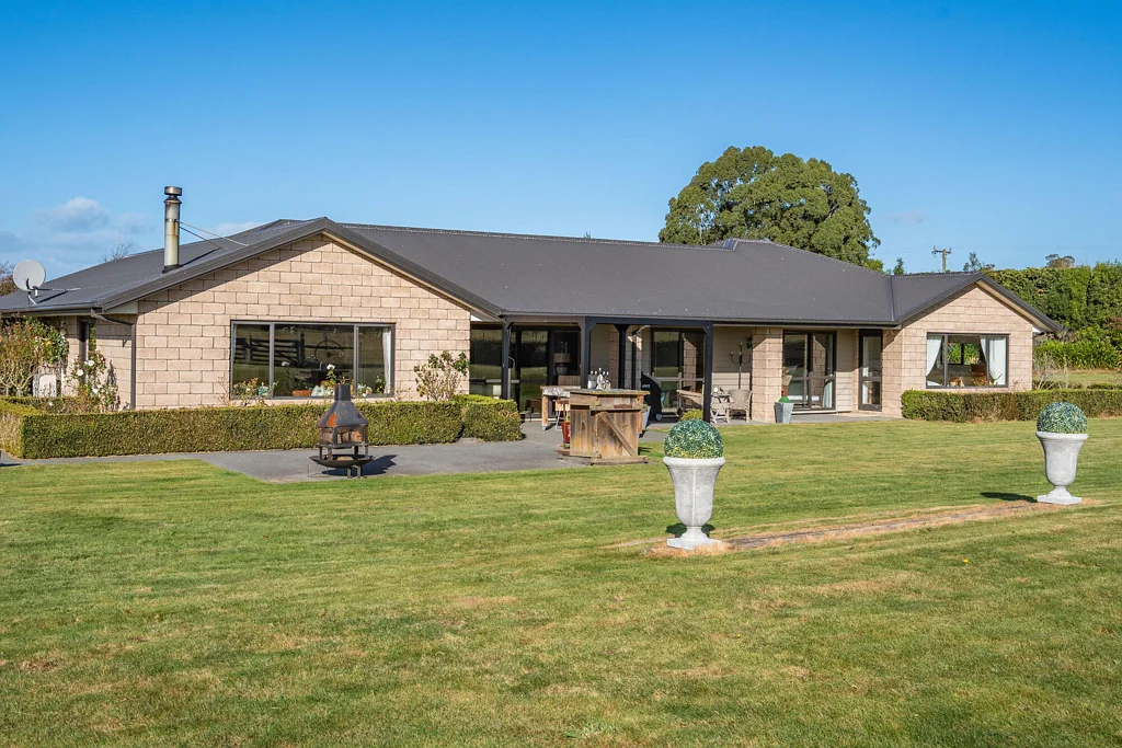 Leithfield Secluded Leithfield Retreat With Modern Living