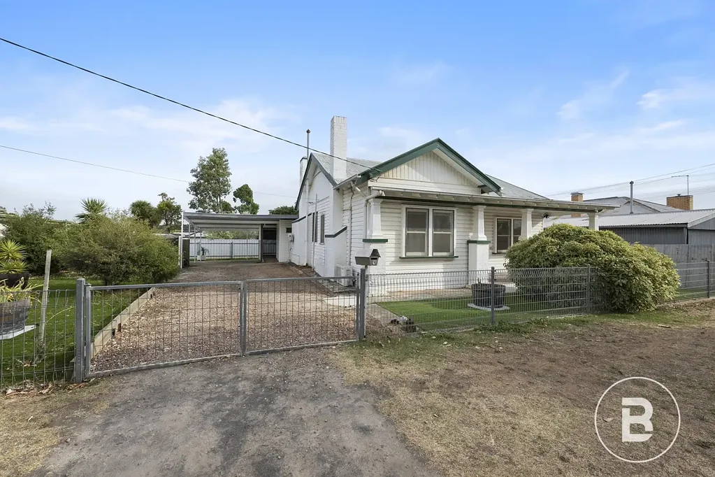 9 Herring Street, Maryborough, VIC 3465