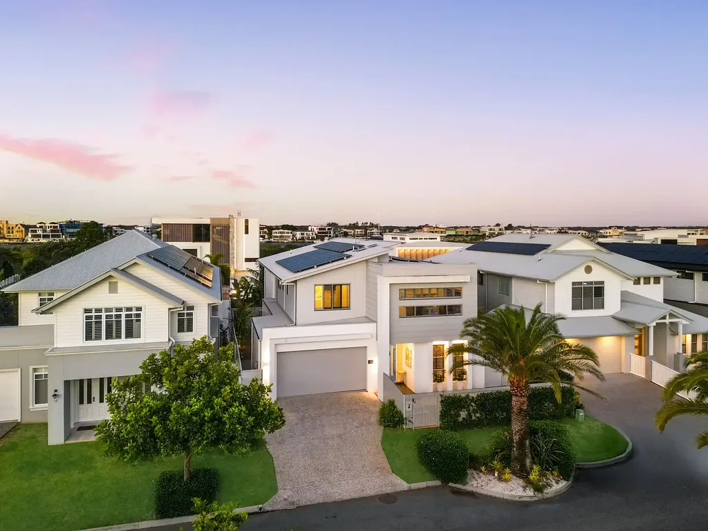 14 Havana Way, Paradise Point, QLD 4216