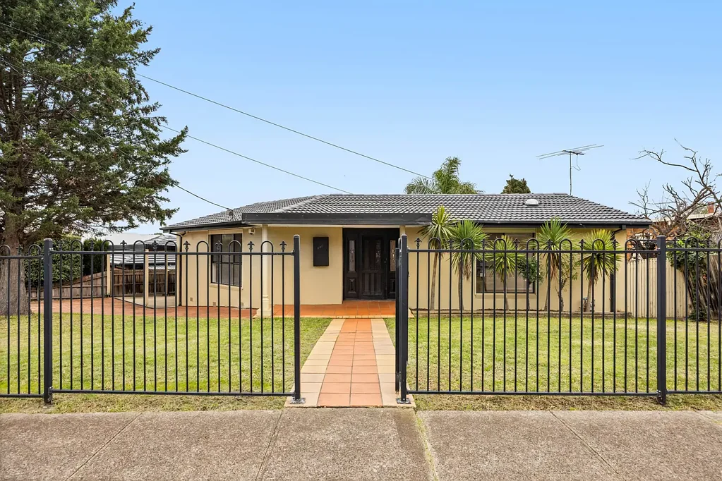 Strathmore Heights 2房 完美家庭生活，未来潜力无限 Immaculate Family Living with Exceptional Future Potential