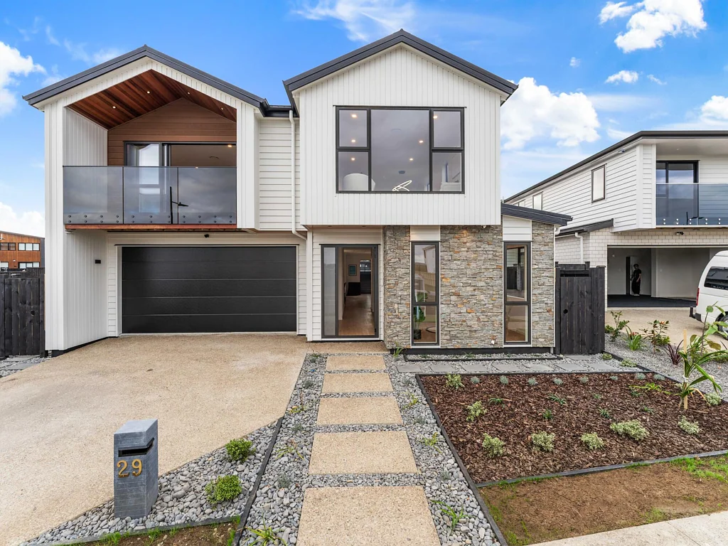 Rosehill 7房  Water views: 7 Bedrooms Brand New!
