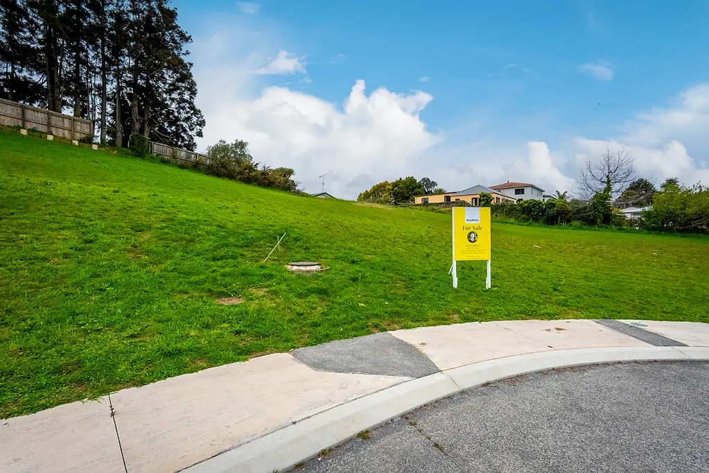 15 Whenuateitei Crescent, Stanmore Bay, Rodney, Auckland