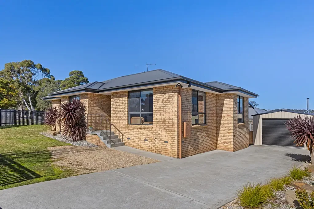 1 Barrob Street, Old Beach, TAS 7017