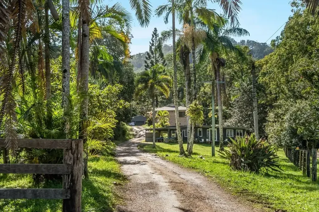 Burringbar 4 Bedroom A Serene Country Retreat - Amazing Investment