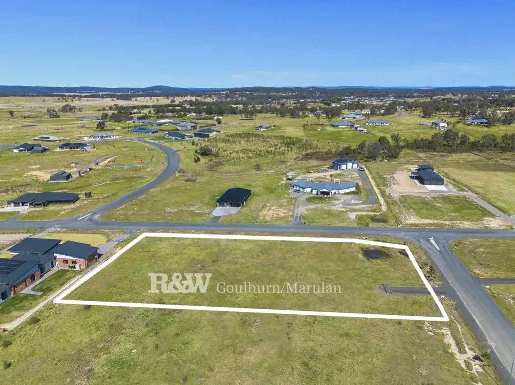 Marulan BETLEY PARK ESTATE MARULAN 1.044 ACRES