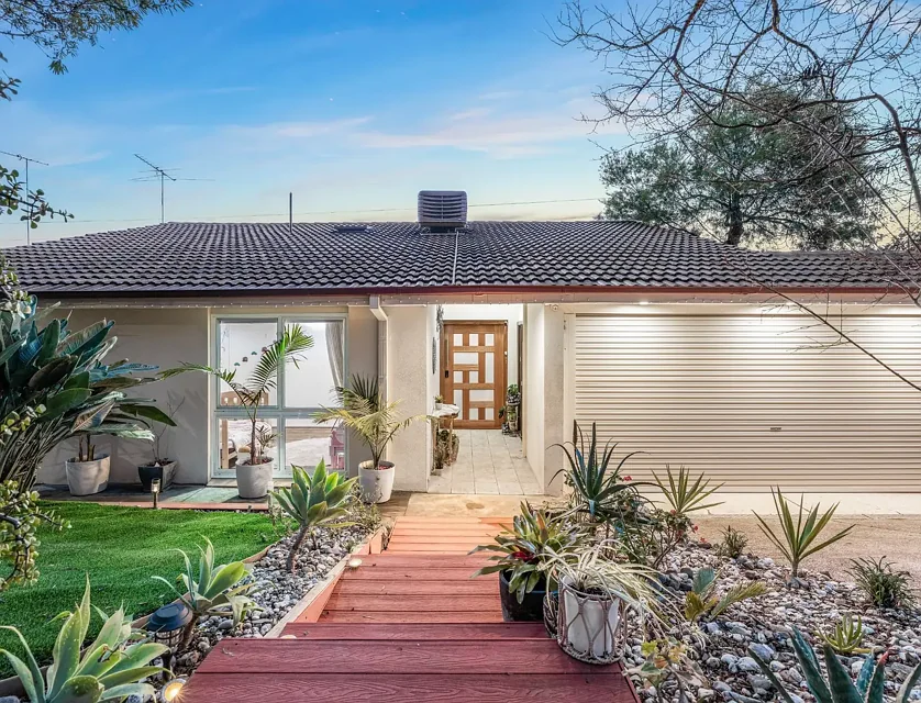 20 Clontarf Crescent, Templestowe, VIC 3106, 5 ਕਮਰੇ, 2 ਬਾਥਰੂਮ, House