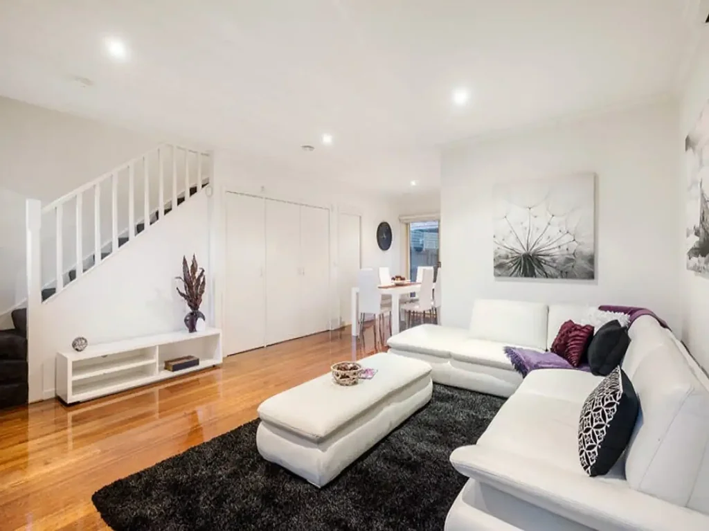 Contemporary Comfort in a Lifestyle Location