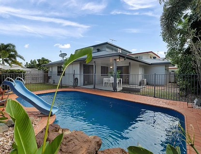 8/4 Bourke Street, Blacks Beach, QLD 4740, 4 slaapkamers, 2 badkamers, House