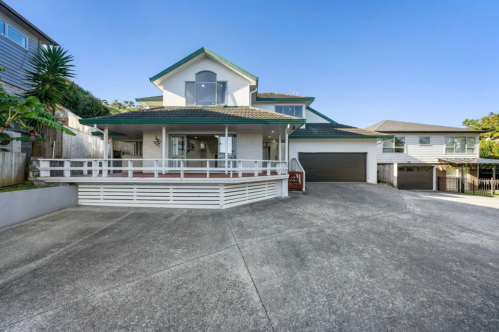 Mount Roskill 4Moenga Spacious Family Living with Room for Everyone!