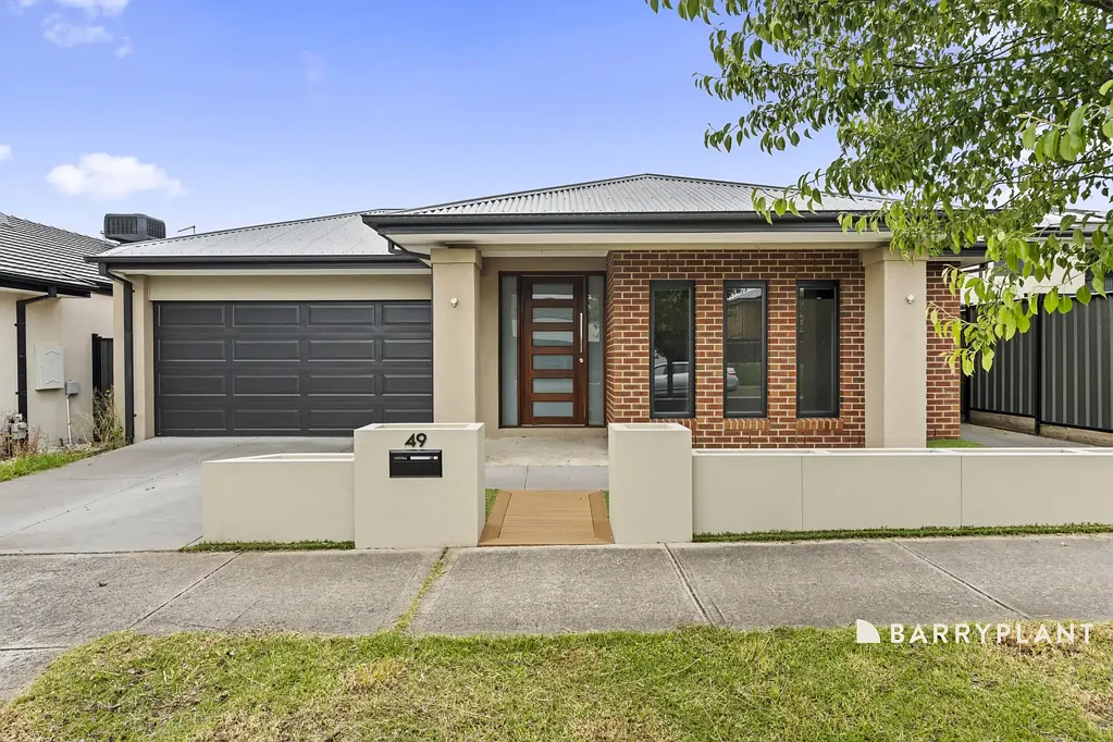 Modern Family Living in a Prime Craigieburn Location