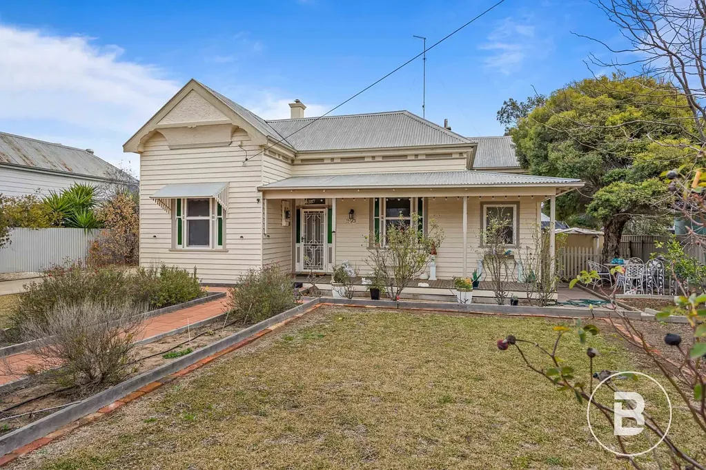 Warracknabeal 3ਬੈੱਡਰੂਮ Character-Filled Home with a Warm Heart and Modern Comforts