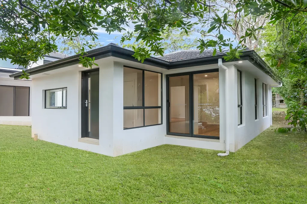 Brand New Granny Flat- Enter Off Latona Street