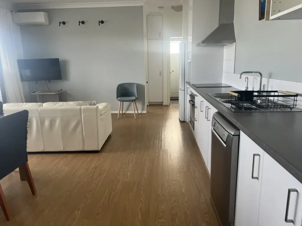 Available now  - View Tuesday  25/7 at 1.30 PM