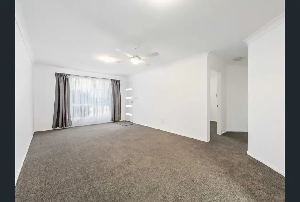Flynn's Beach Villa - 6 month lease