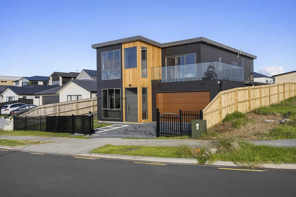 Glenbrook 4房  Large Beauty  By The Sea