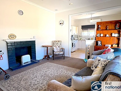 लिविंग रूम - 81 Mitchell Street, Cunderdin, WA 6407