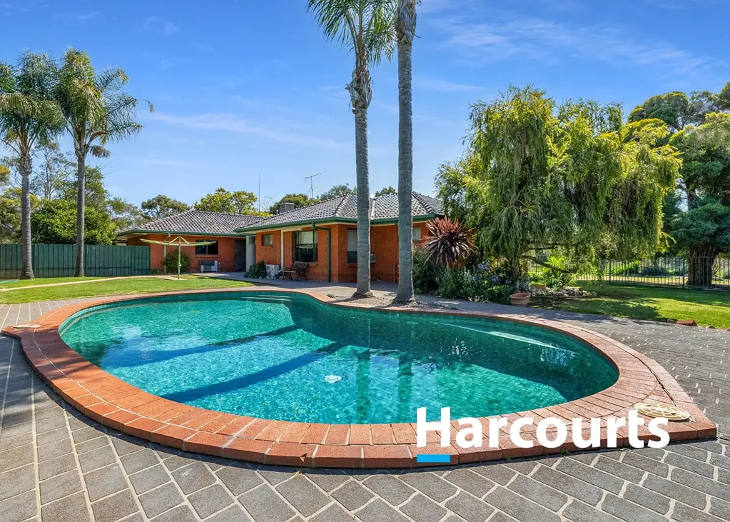 11 Kensington Drive, Killawarra, VIC 3678