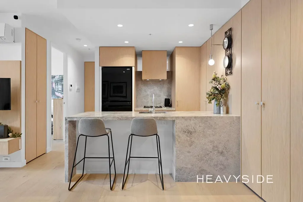 Glen Iris 2Moenga Luxe Living Opposite Gardiner Station