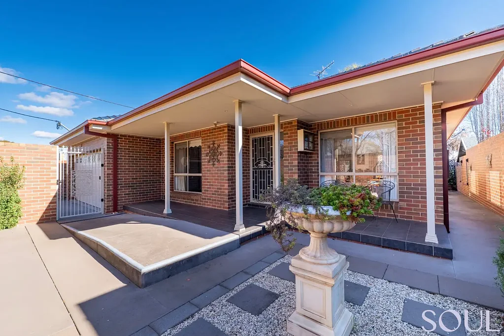 6 Nyora Street, Griffith, NSW 2680